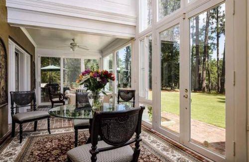 Southern Pines Villa | 483 m² Villa ∙ 5 bedrooms ∙ 10 guests