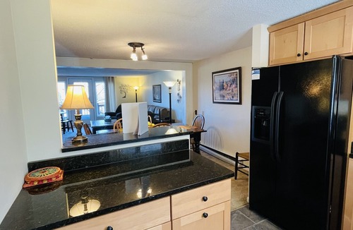 Sugar Mountain Condo | 4B Condo Walking Distance to Tubing! Sleeps 10!