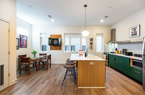 Buena Vista Apartment | 4BDR Suite w/Private Rooftop | Mins from Broadway