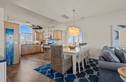 Emerald Isle House | 4BR, 4.5 Baths| Luxury Oceanfront Escape