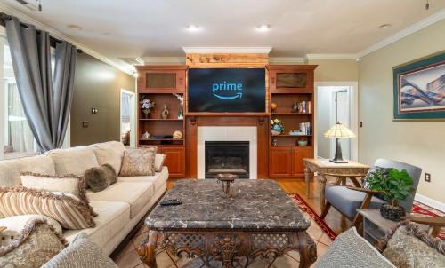 Sherrills Ford House | 4BR House Near Lake - Hot Tub, Arcade & Fire Pit