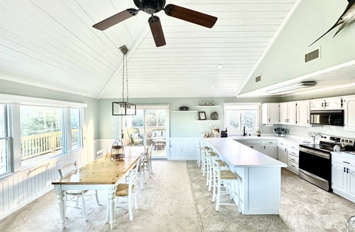 Carova Beach House | 4x4 Carova, WaterFront, Dock, Wild Horses, Hot Tub