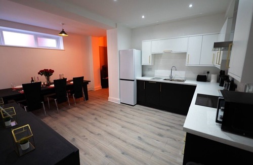 Fenham House | 5-Bed Home @ Newcastle upon Tyne