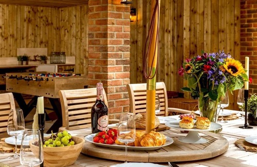 New Forest District Cottage | 5 Bed in Lymington (oc-88733)