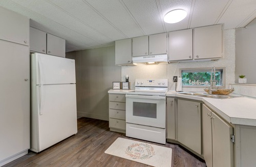 Maggie Valley House | 5 Mi to Cataloochee Ski Area! Family Home w/Views