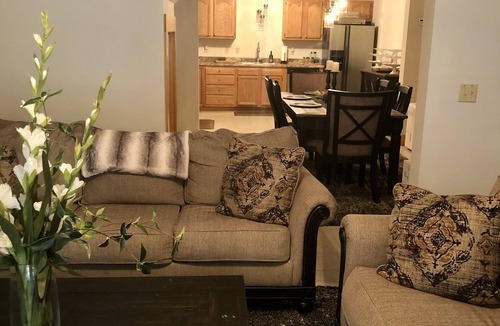 Lake Lure Cabin | 5 Min Walk to Beach and Marina
