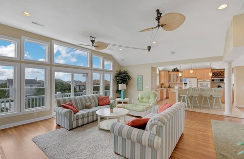 Duck House | 5 O'Clock Somewhere: Close to Beach, Dog-Friendly, Hot Tub & Pool