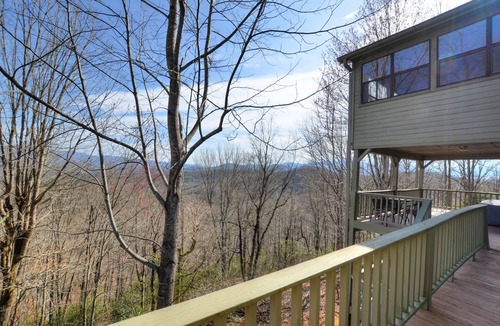 Franklin House | 5-Star home OPEN for business in beautiful Franklin NCn