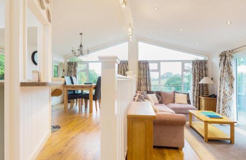 Looe House | 5 Tree Tops