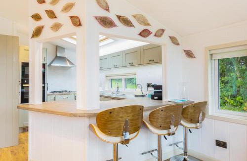 Looe House | 5 Tree Tops