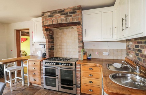 Pagham Cottage | 50 Harbour Road