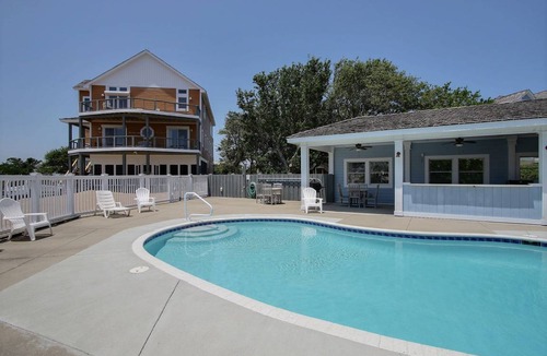 Sunset Village House | 502 m² House ∙ 7 bedrooms ∙ 14 guests