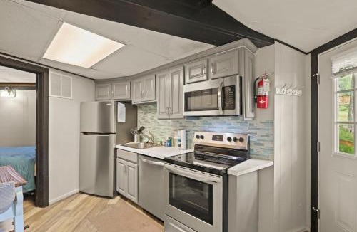 Sugar Mountain Ski Chalet | 520 Briarcliff Rd B by Carolina Stays