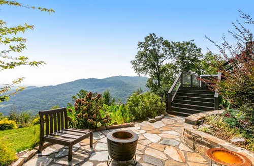 Saluda House | 530 m² House ∙ 5 bedrooms ∙ 14 guests