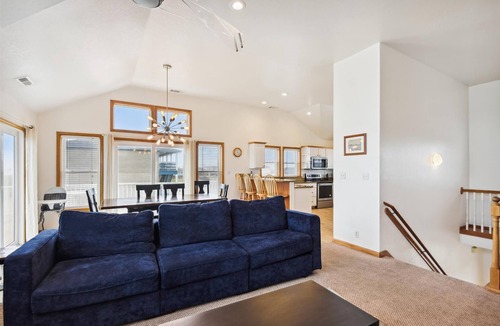 Nags Head House | 5704- Shontee's Summer Place - Nags Head Oceanfront Retreat Sleeps 14