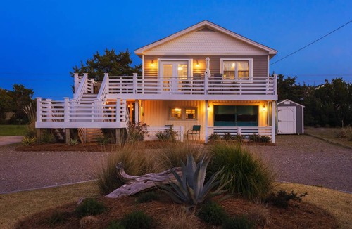 Topsail Beach House | 58 m² House ∙ 2 bedrooms ∙ 4 guests