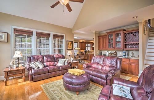 Wake Forest House | 585 m² House ∙ 5 bedrooms ∙ 16 guests