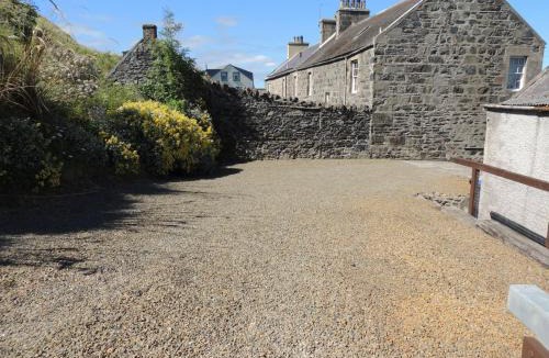 Macduff Apartment | 5A Union Road