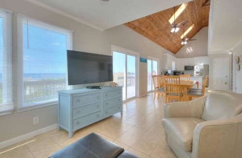 Yaupon Beach House | 5BR/4BA Home - REMODELED, Oceanfront, Close to Pier, Sleeps 10