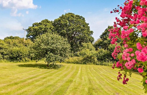 Broadwoodkelly Cottage | 6 Bed in Winkleigh (oc-furfa)