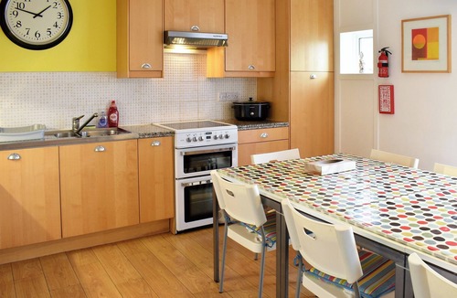 Middleton-on-Sea Cottage | 6 bedroom accommodation in Elmer Sands, near Bognor Regis
