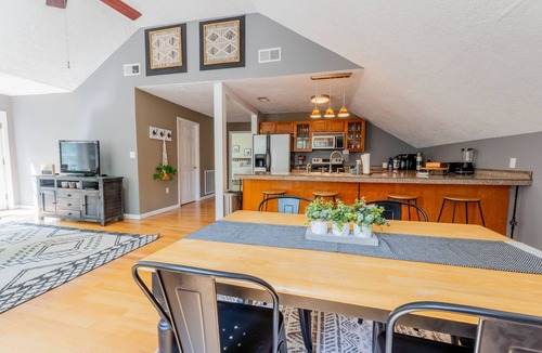 Lake Lure House | 6 Bedroom House + Private Suite, 2 Minutes From Lake With All Amenities