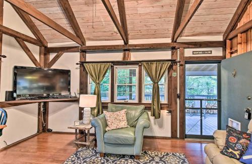 Linville House | 6 Mi to Grandfather Mountain Park Cottage with Deck