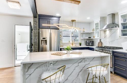 Beverly Woods House | 6 Mi to Spectrum Center Spacious Getaway with Deck