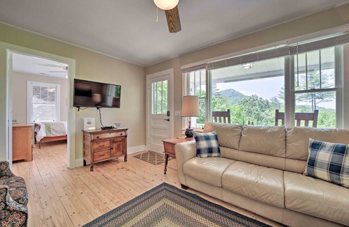 Bryson City Cottage | 61 m² Cabin ∙ 2 bedrooms ∙ 6 guests