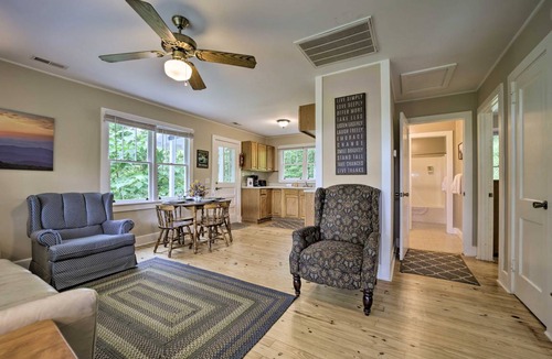 Bryson City Cottage | 61 m² Cabin ∙ 2 bedrooms ∙ 6 guests