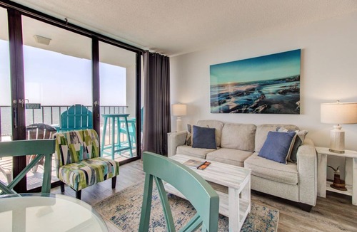 Wilmington Beach Condo | 61 m² Condo ∙ 1 bedroom ∙ 6 guests