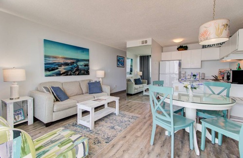 Wilmington Beach Condo | 61 m² Condo ∙ 1 bedroom ∙ 6 guests