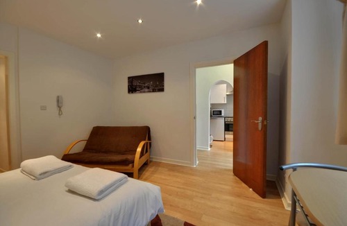 West Cliff Apartment | 61 Westcliff Studio