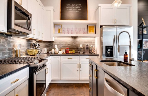 Nashville Villa | 615 Vibe Great for Groups 3 Miles to Broadway