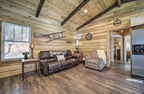 Pisgah Forest House | 63 m² House ∙ 2 bedrooms ∙ 4 guests