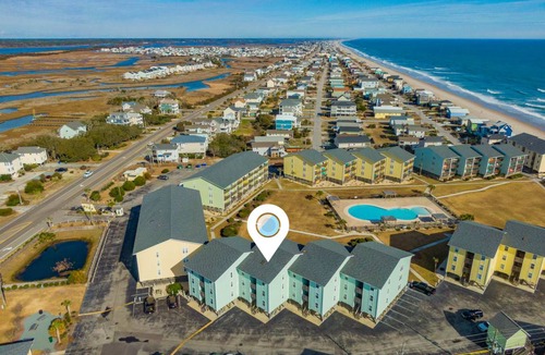 Surf City Condo | 69 m² Condo ∙ 1 bedroom ∙ 6 guests