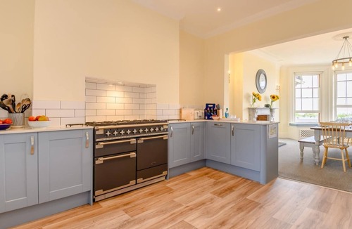 Lowestoft Cottage | 7 Bed in Lowestoft (oc-k27902)