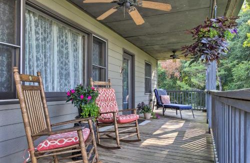 Morganton House | 7 Mi to Downtown Morganton Cabin with Fire Pit!