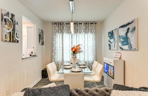 Paw Creek House | 7 Mi to Uptown - Pet-Friendly 2-Story Townhome!