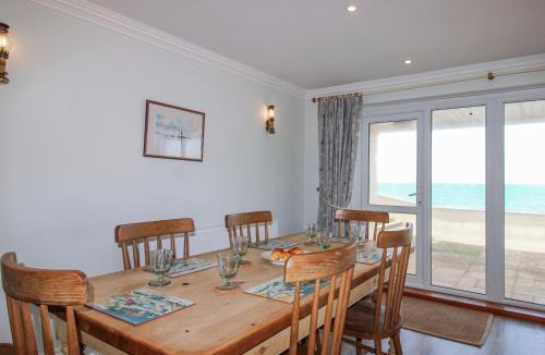 Burgh Island House | 7 Thurlestone Rock