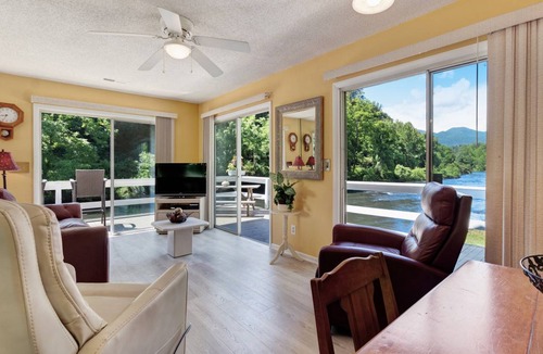 Sylva Cottage | 70 m² Cabin ∙ 2 bedrooms ∙ 4 guests