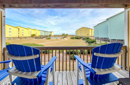 Surf City Condo | 70 m² Condo ∙ 1 bedroom ∙ 4 guests