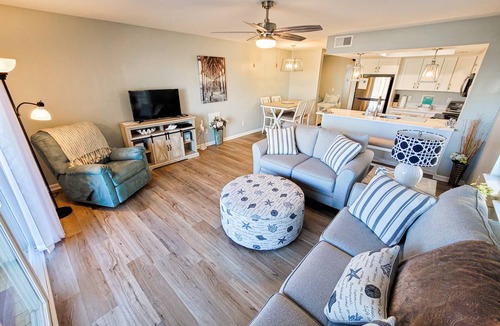 Surf City Condo | 70 m² Condo ∙ 1 bedroom ∙ 5 guests