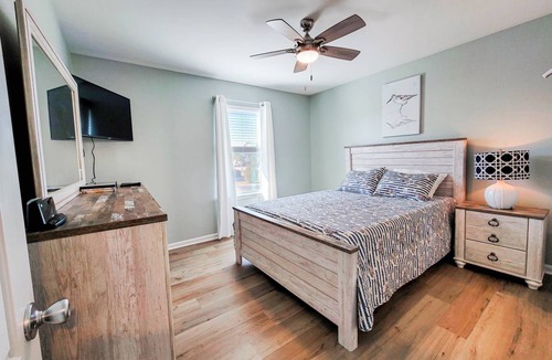 Surf City Condo | 70 m² Condo ∙ 1 bedroom ∙ 5 guests