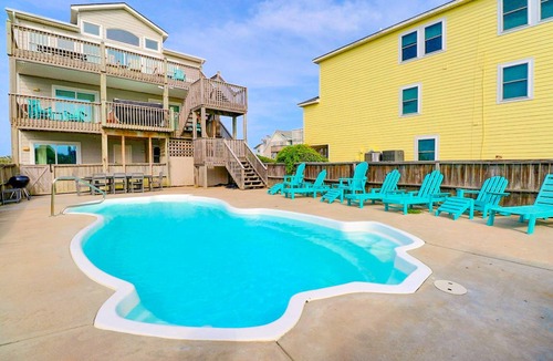South Nags Head House | 7030 Explorers Beacon Oceanfront Pool & Hot Tub
