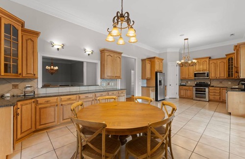 Troutman House | 709 m² House ∙ 6 bedrooms ∙ 20 guests