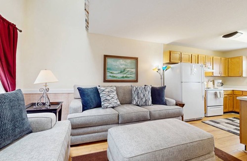 Ocean Isle Beach Condo | 71 m² Condo ∙ 1 bedroom ∙ 4 guests