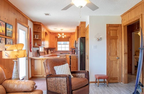 Colington House | 71 m² House ∙ 2 bedrooms ∙ 4 guests
