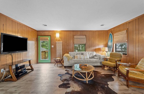 Colington House | 71 m² House ∙ 2 bedrooms ∙ 4 guests