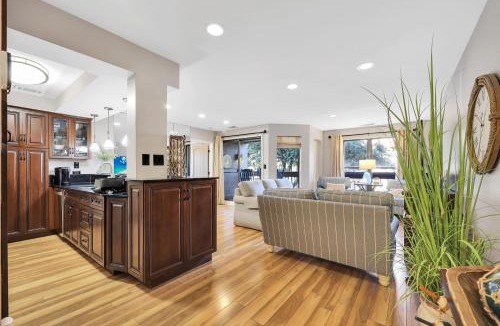 Shelter Cove House | 7141 Harbourside